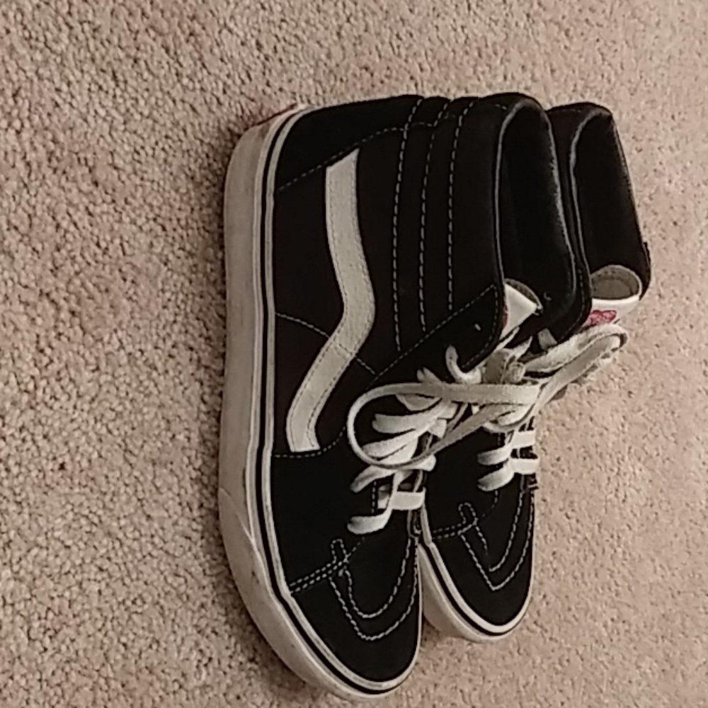 Vans - Picture 2 of 3